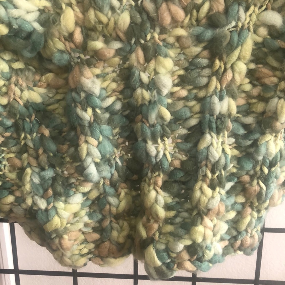 Beautiful Handmade Cardigan - Picture 4 of 5